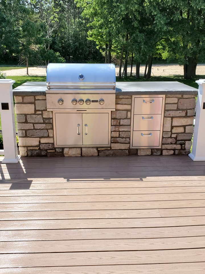 Outdoor Kitchens